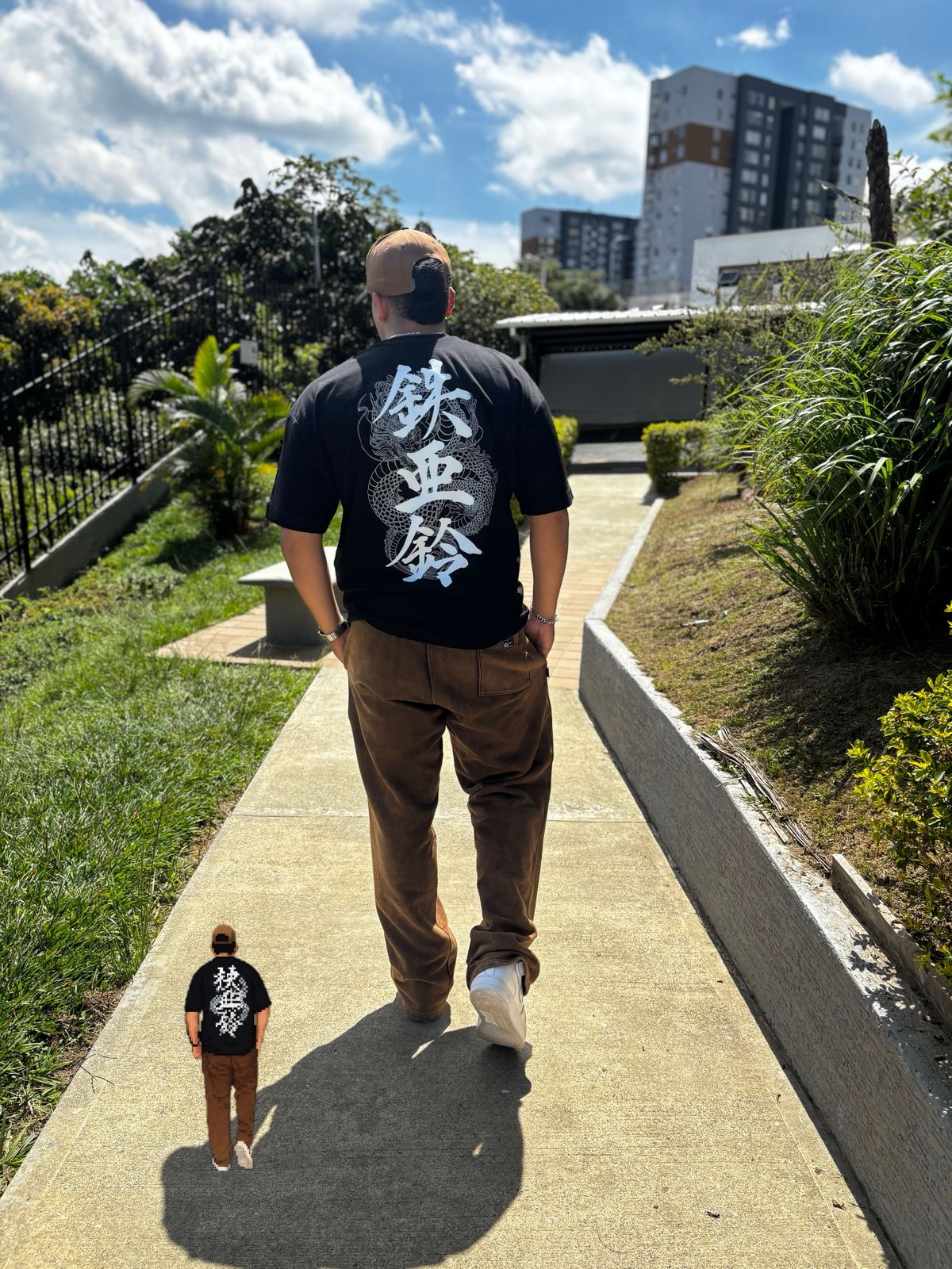Camiseta negra drop chinese culture